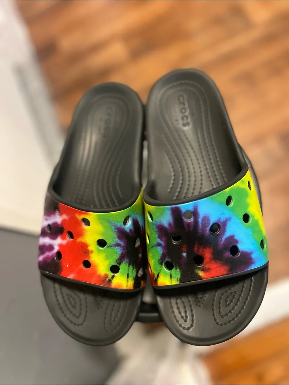 CROCS Kids Rainbow Tie-Dye Slide Sandals - Black Footbed